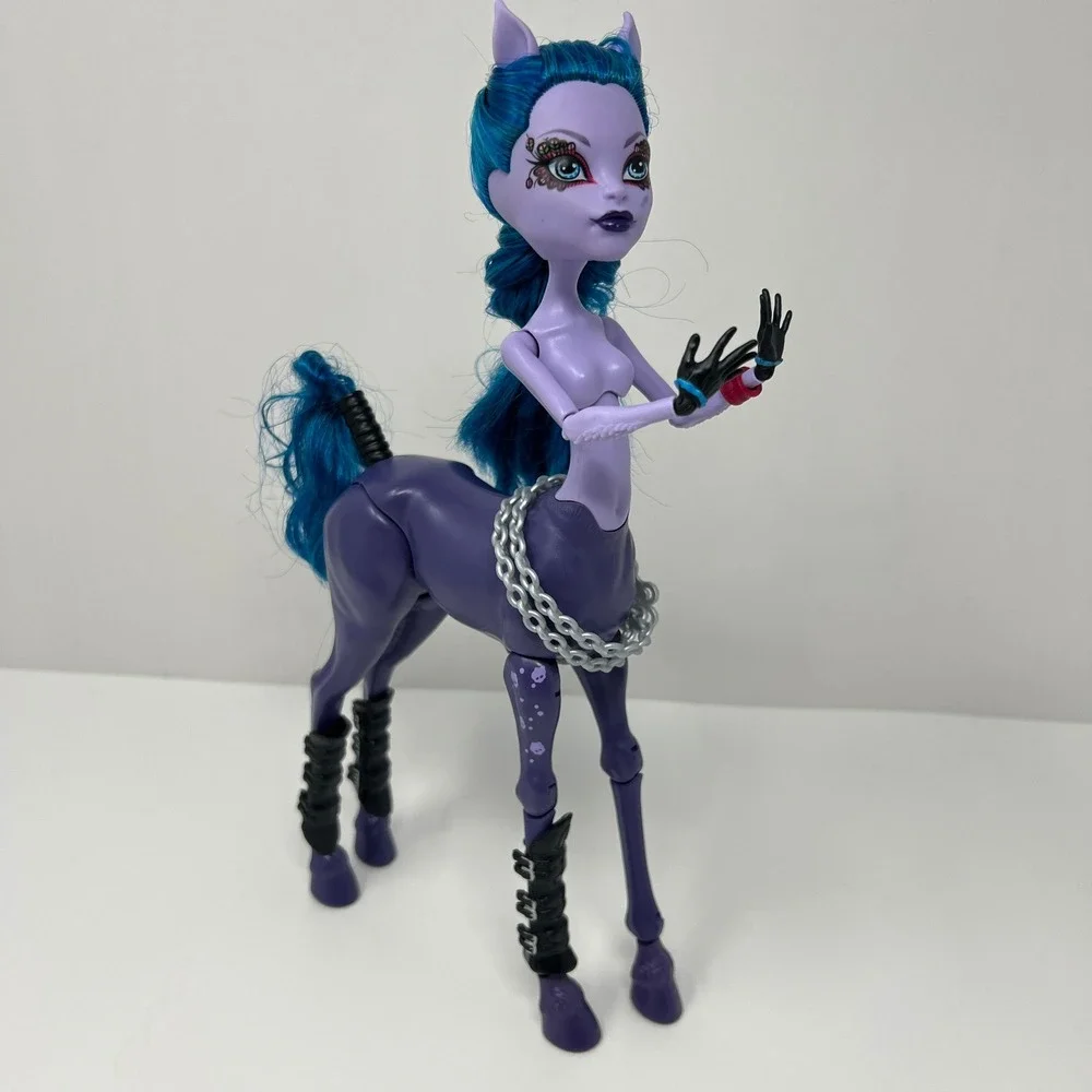 Monster High Freaky Fusion Avea Trotter Doll 12 Inch Purple Centaur Hybrid